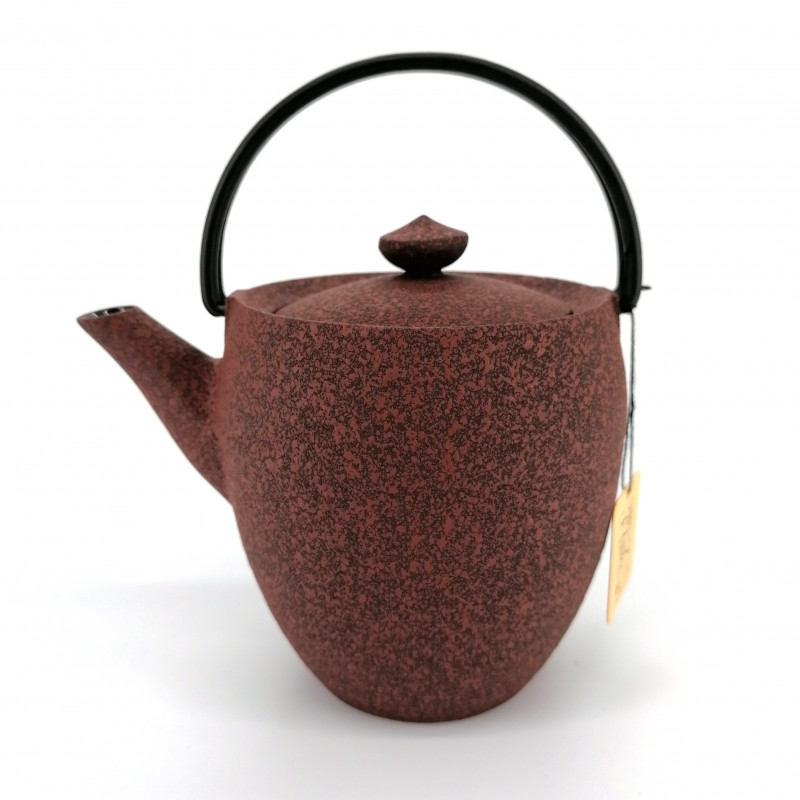 Small Japanese prestige high cast iron teapot, CHÛSHIN KÔBÔ MARUTSUTSU, red