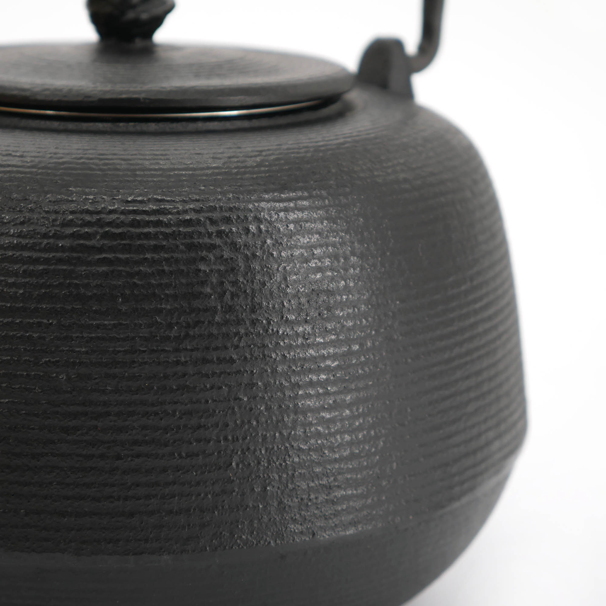 Tetera japonesa de hierro fundido esmaltada negra, ROJI ITOME, 1,2 lt