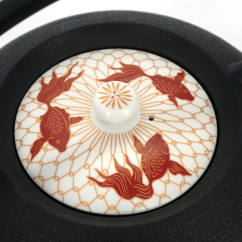 Runde Teekanne aus japanischem Prestige-Gusseisen und Keramikdeckel, CHÛSHIN KÔBÔ HIRATSUBO, Goldfische