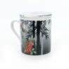 japanische traditionelle Tasse, SUMIE TAKE BOTAN, Bambus- und Pfingstrosenblüten