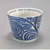 Tasse japonaise Soba choko en céramique TAKO KARAKUSA motifs bleus
