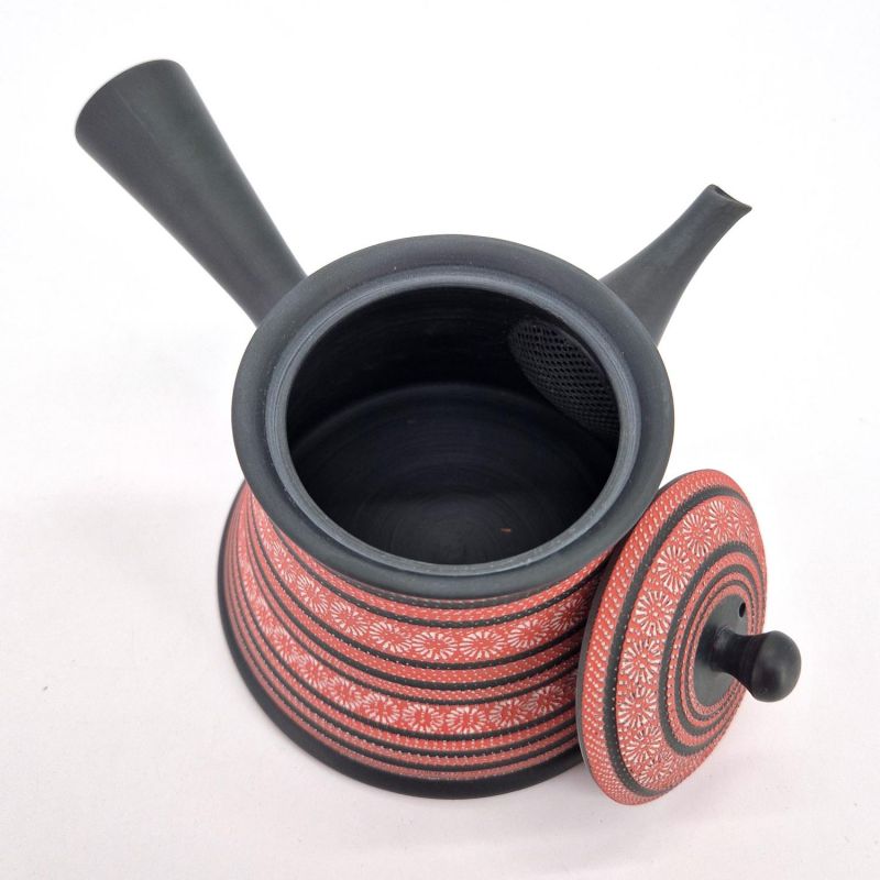 Black and red tokoname teapot with flower patterns Teruyuki Isobe, SAKURA, 260 cc